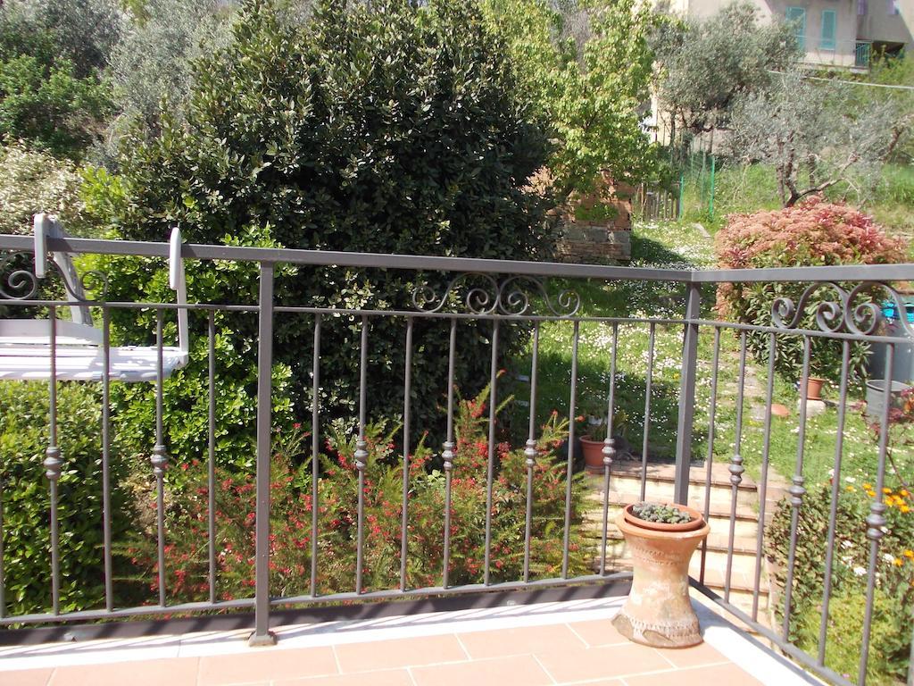 Apartamento Casa Ricciardi Chianni Habitación foto